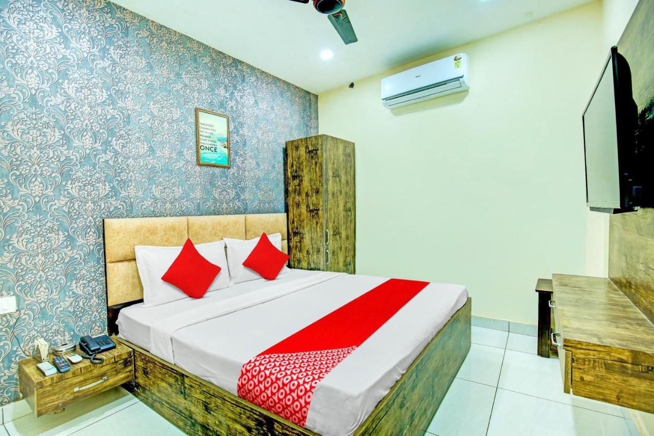 Hotel O Grace Villa ลูดิฮานา ภายนอก รูปภาพ